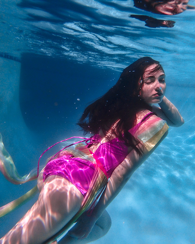 Best photo of underwater dancers