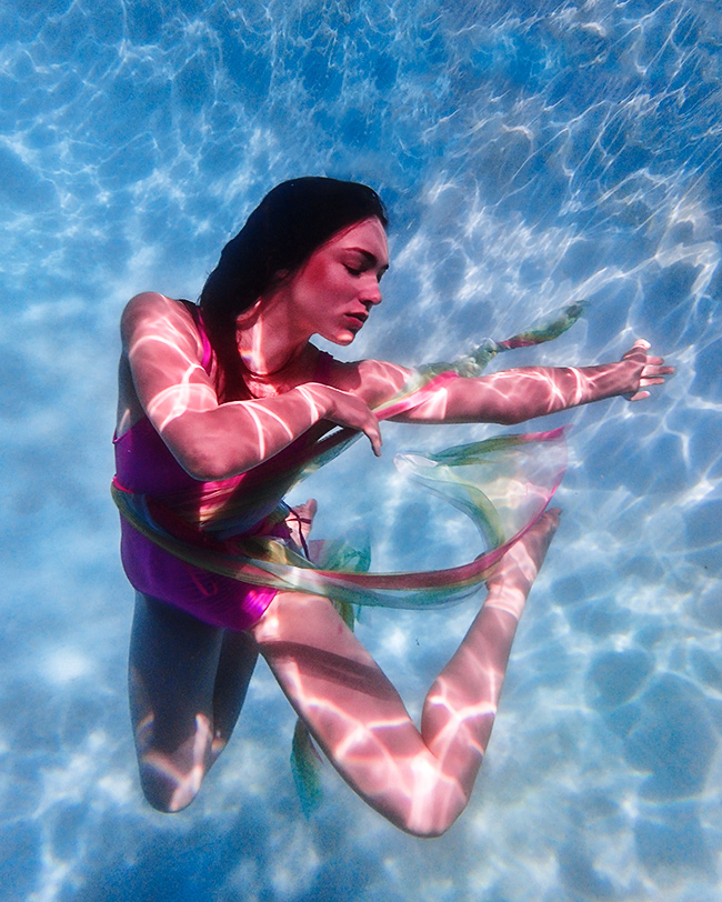 Best photo of underwater dancers