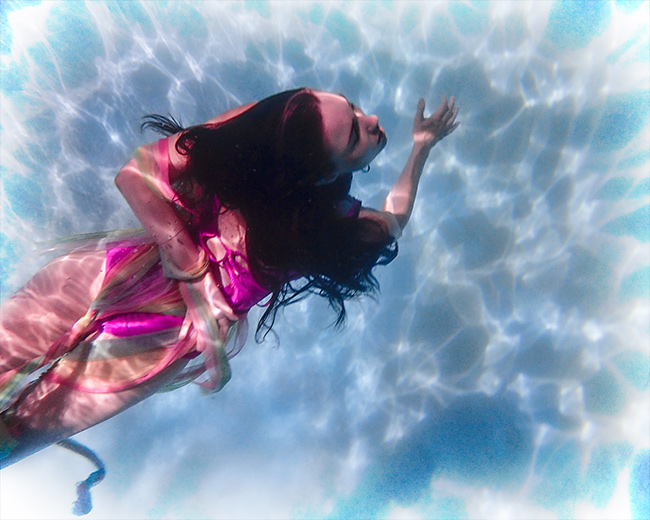 Best photo of underwater dancers