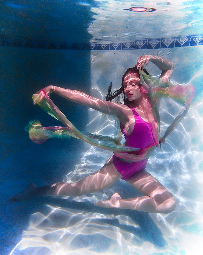Best photo of underwater dancers