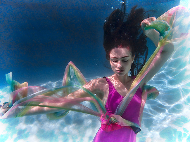 Best photo of underwater dancers